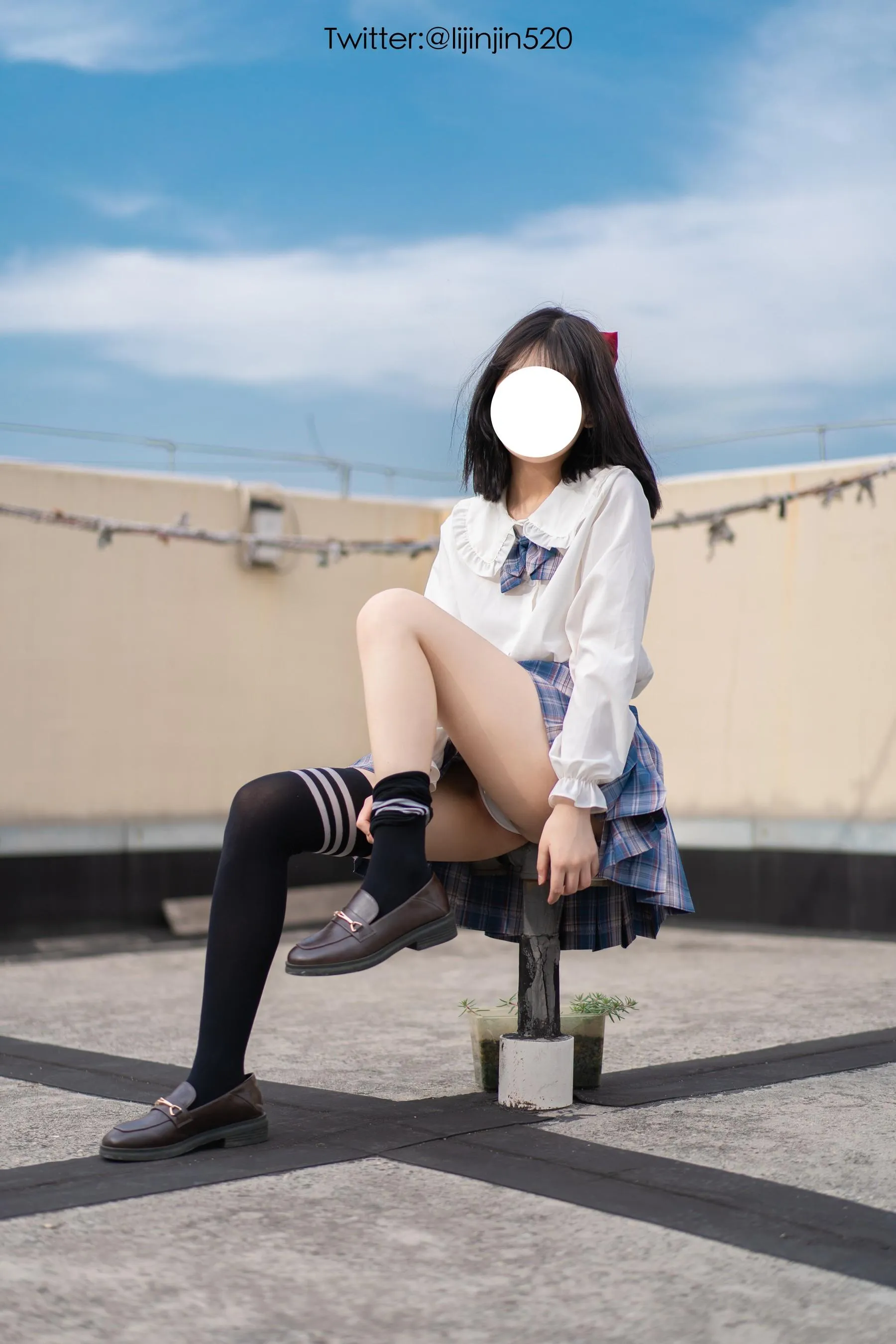 梨瑾瑾 – NO.02 户外JK [35P]插图1
